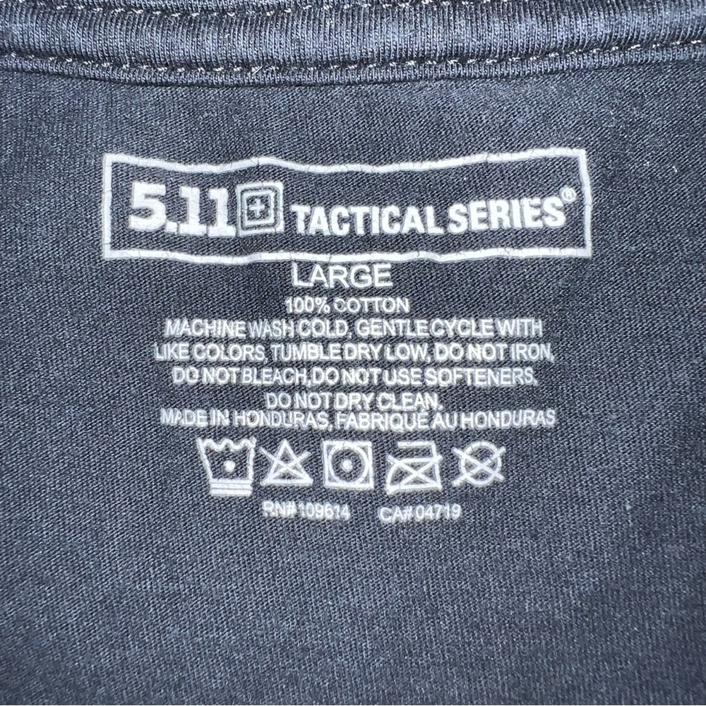 5.11 Tactical Men’s Black Crew Neck Short Sleeve T-Shirt - Size Large (Qty 2) - Picture 4 of 4